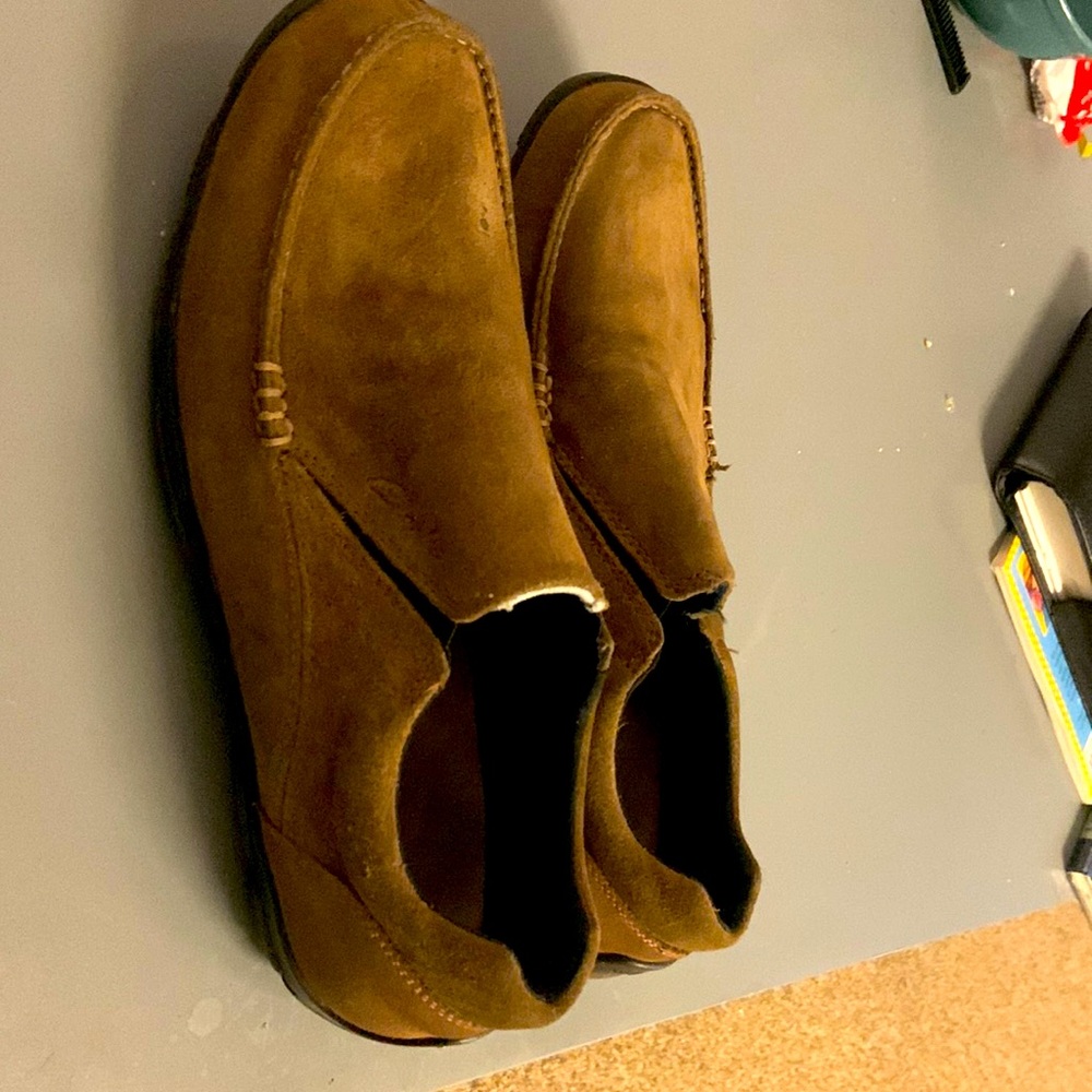 Clarks suede ( Air slip on )